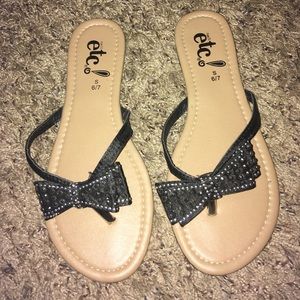 Flip flops / Sandals w/ Black Bows